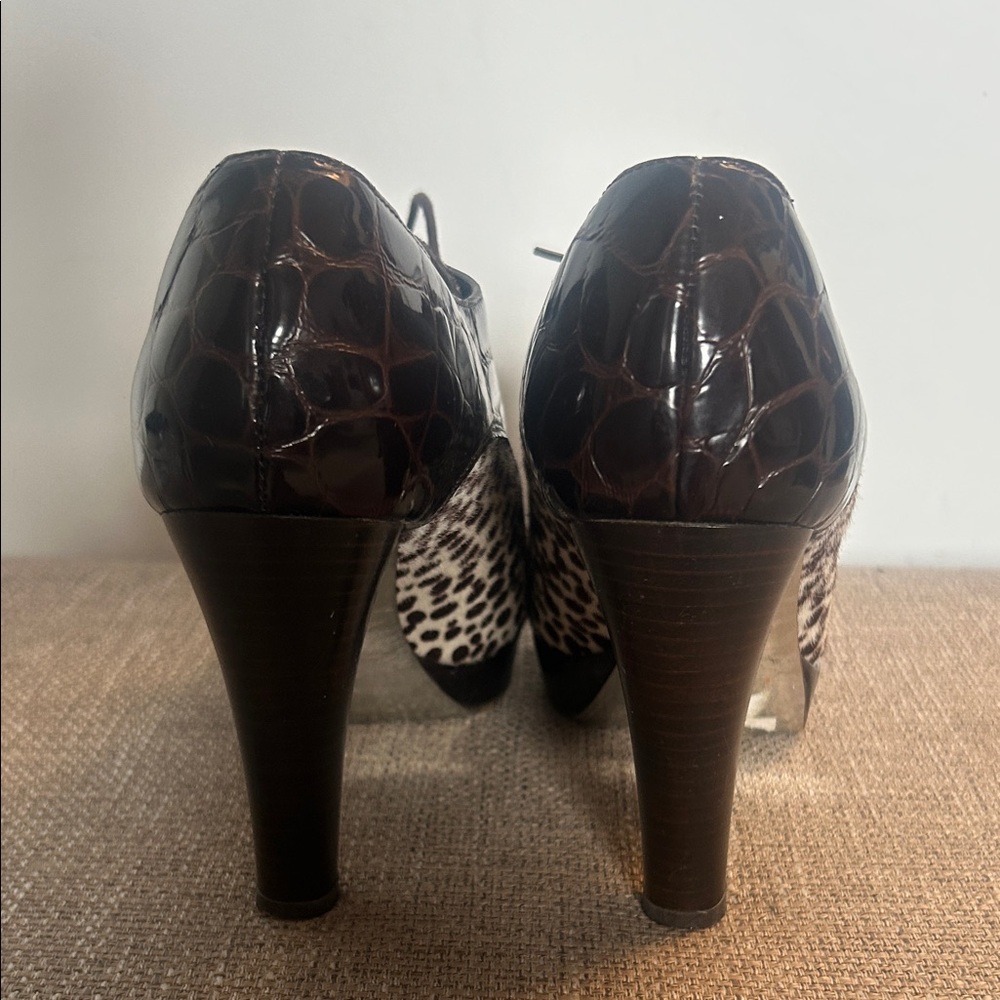 Donald J. Pliner Brown and White Ankle Boots - Picture 8 of 8